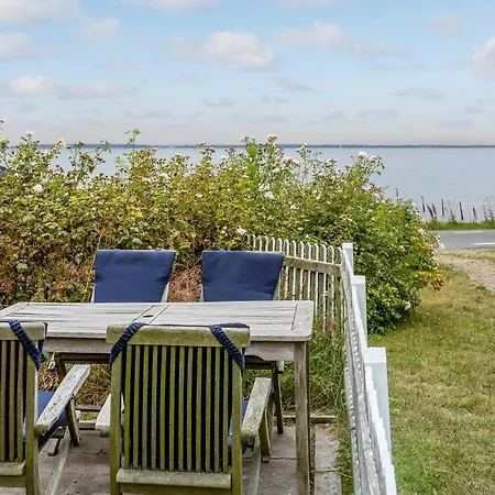 2 Bedroom In Skarup Fyn Апартаменты