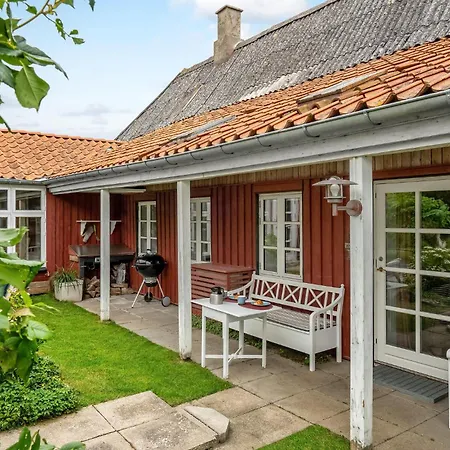 Stunning In Skarup Fyn With Sauna * Oure